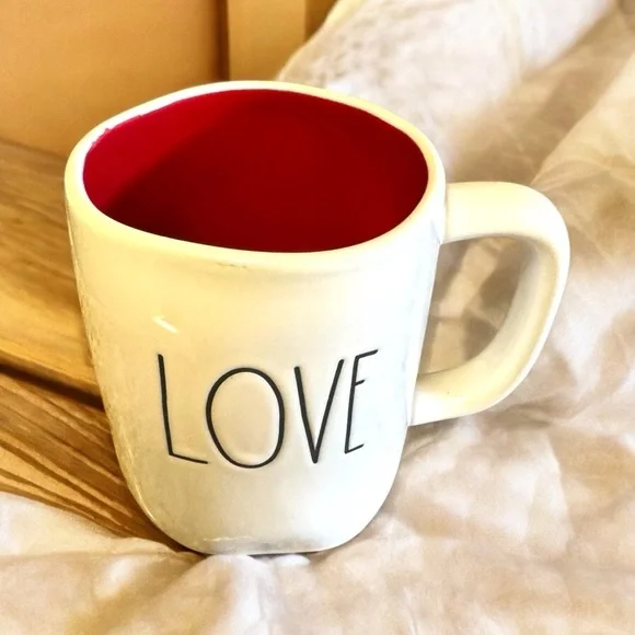 NWOT Limited Edition Collectible Rae Dunn LOVE Mug Red Interior Rare Gift Idea - Picture 9 of 13